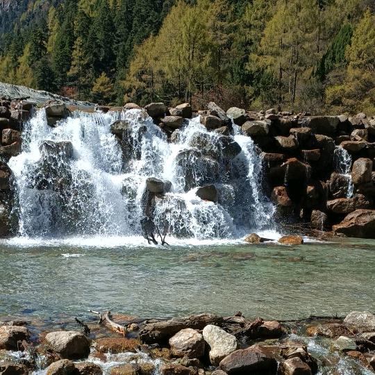 男人有泪只能自己擦！
