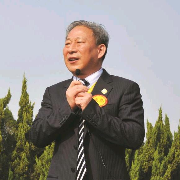 严介和地球村哲思