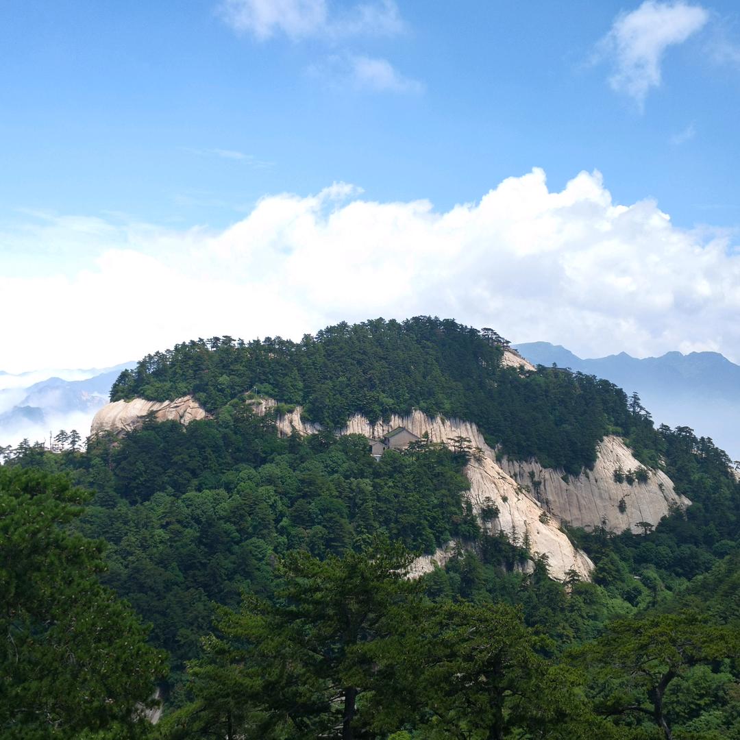 乐山