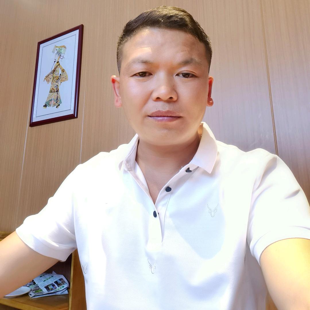 国内省级旅游包车吴云华