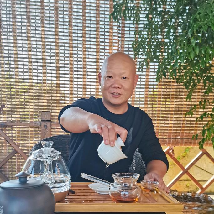 光头波哥
