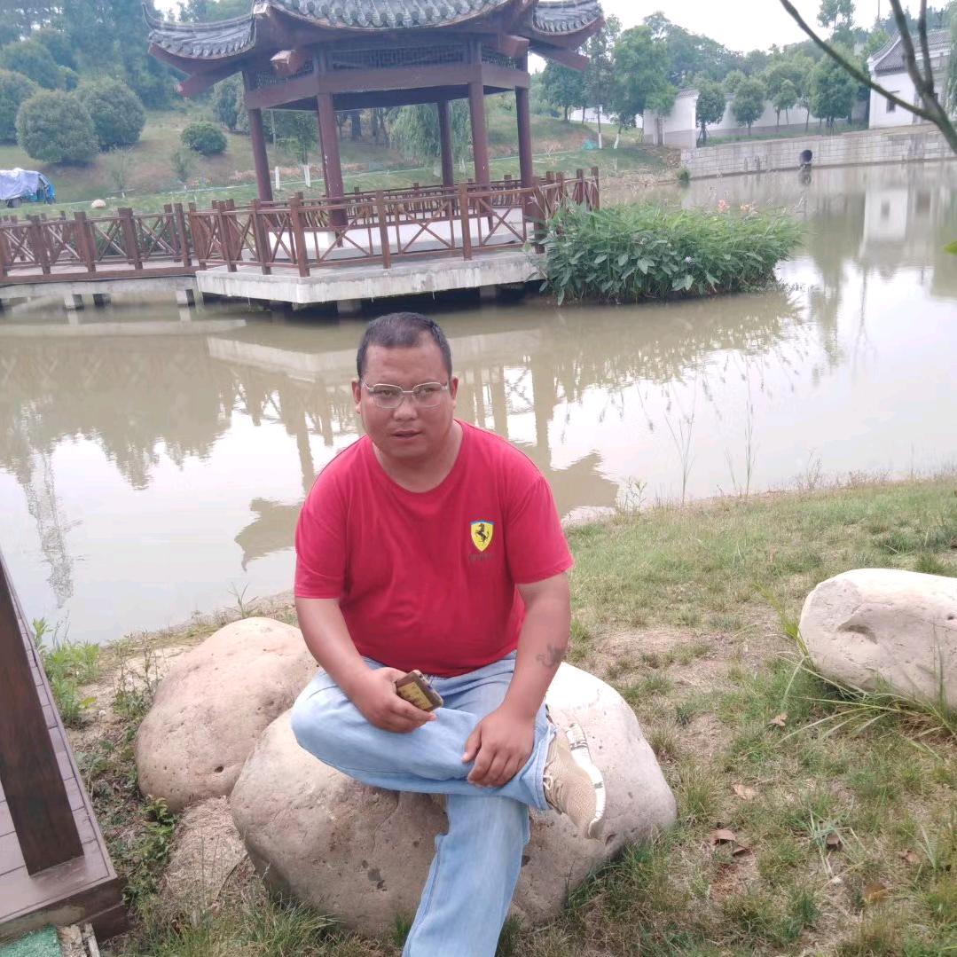 再穷不坑朋友，再富不忘恩人