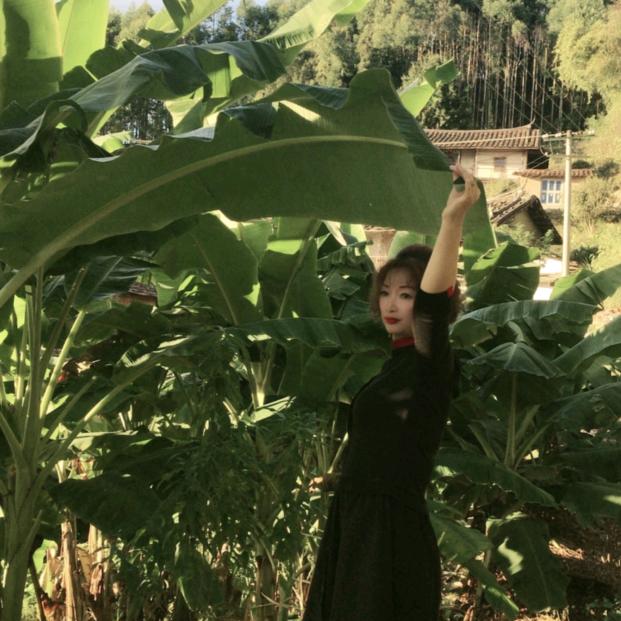 梅洪美发