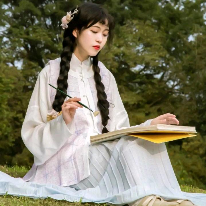 临泉思妍平价超市（万家滨湖店）