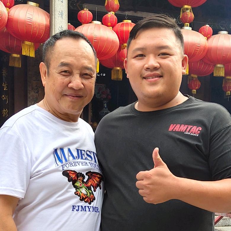 肥獅大只搞出個大頭佛🇵🇸