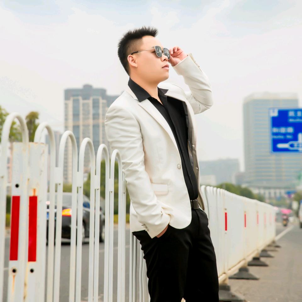 卖鲜香热卤的小黄鸭《招学徒》