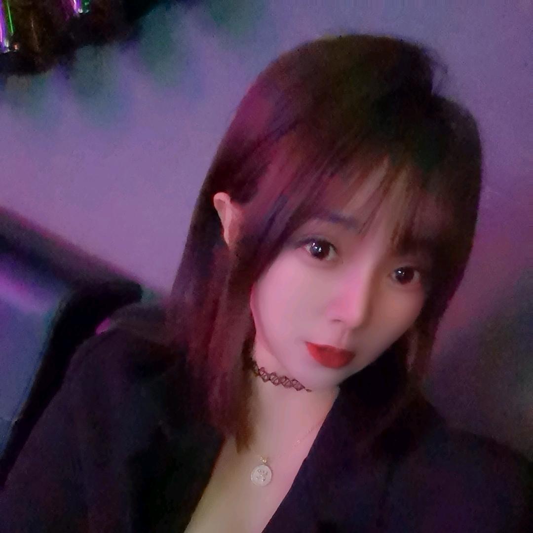 薇薇呀👄