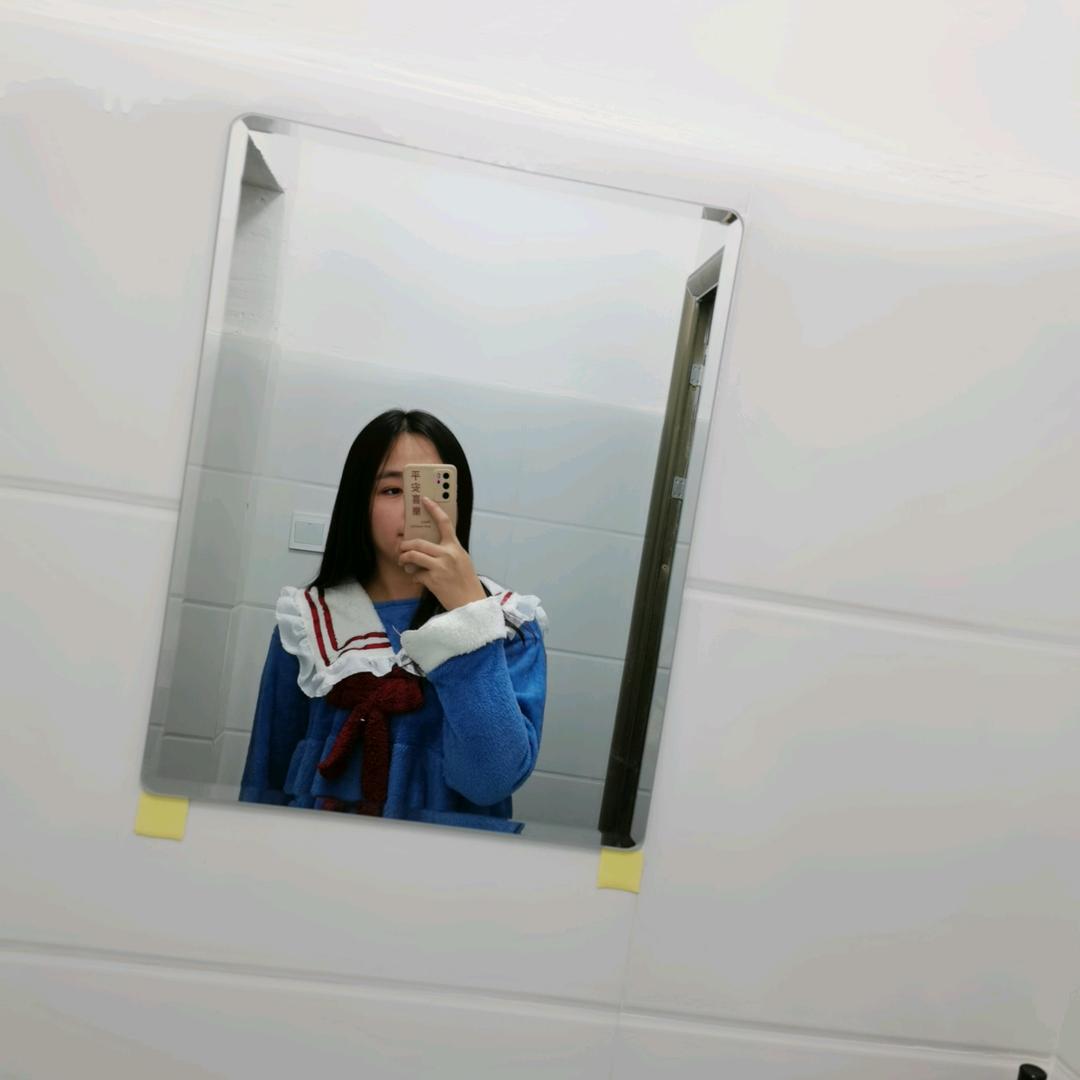 小余睡不够