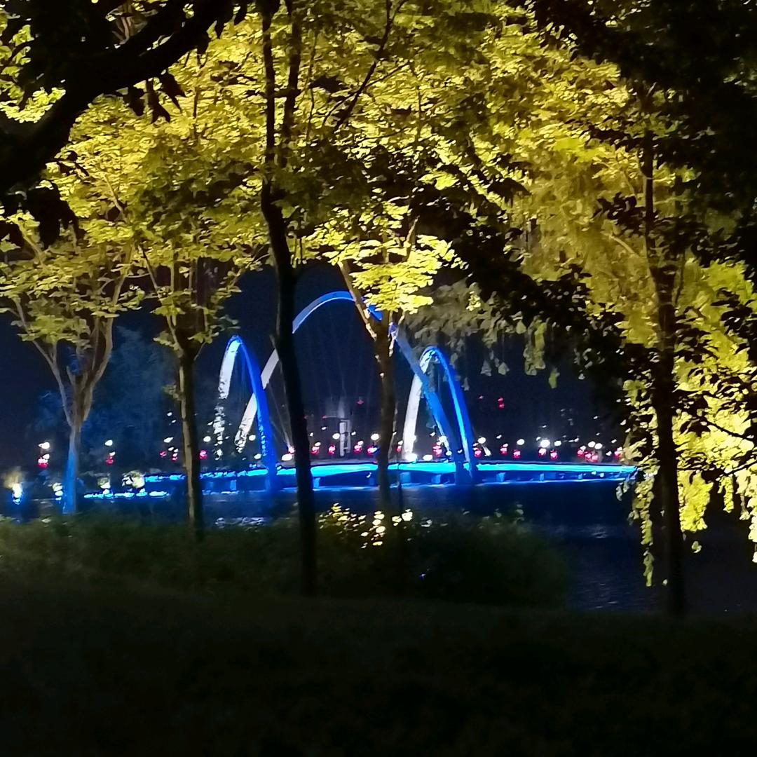 开心快乐每一天