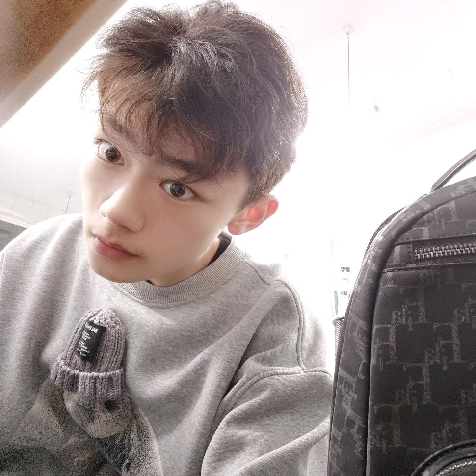 是周同学鸭