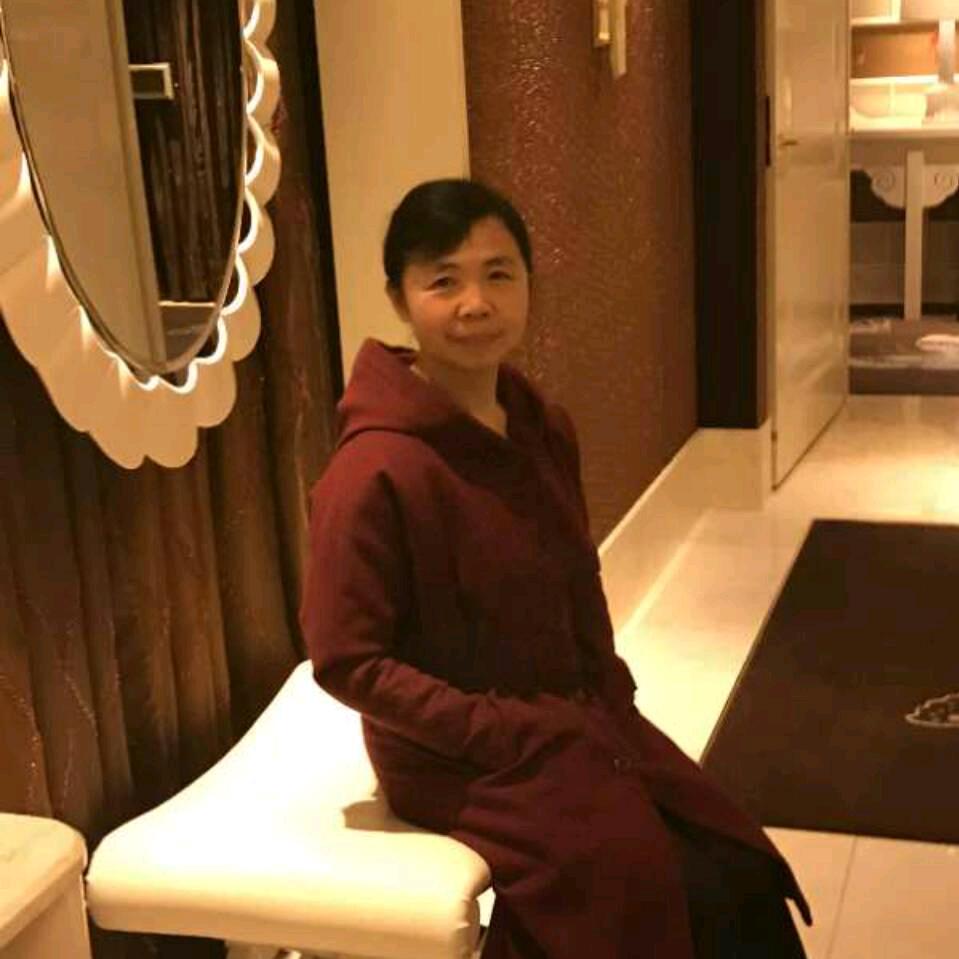 胡英