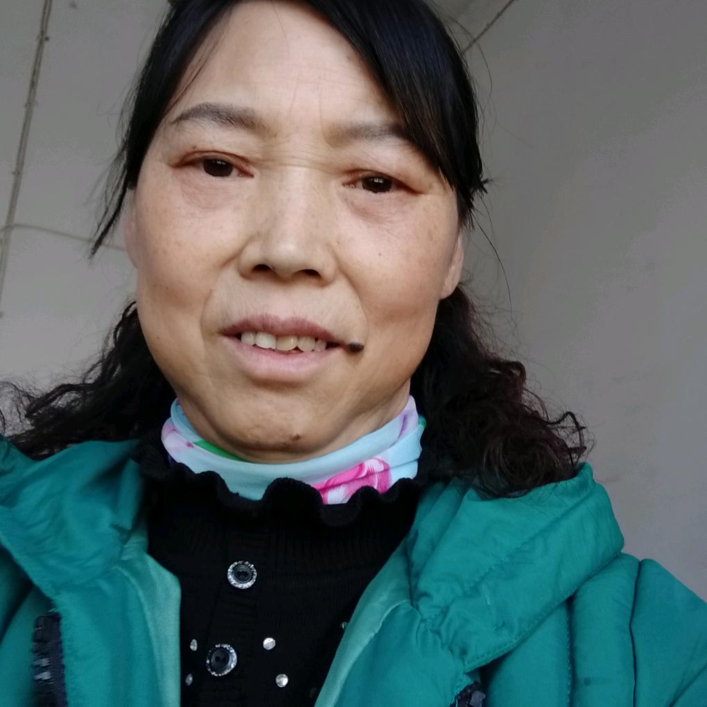 美美，不定时开播）