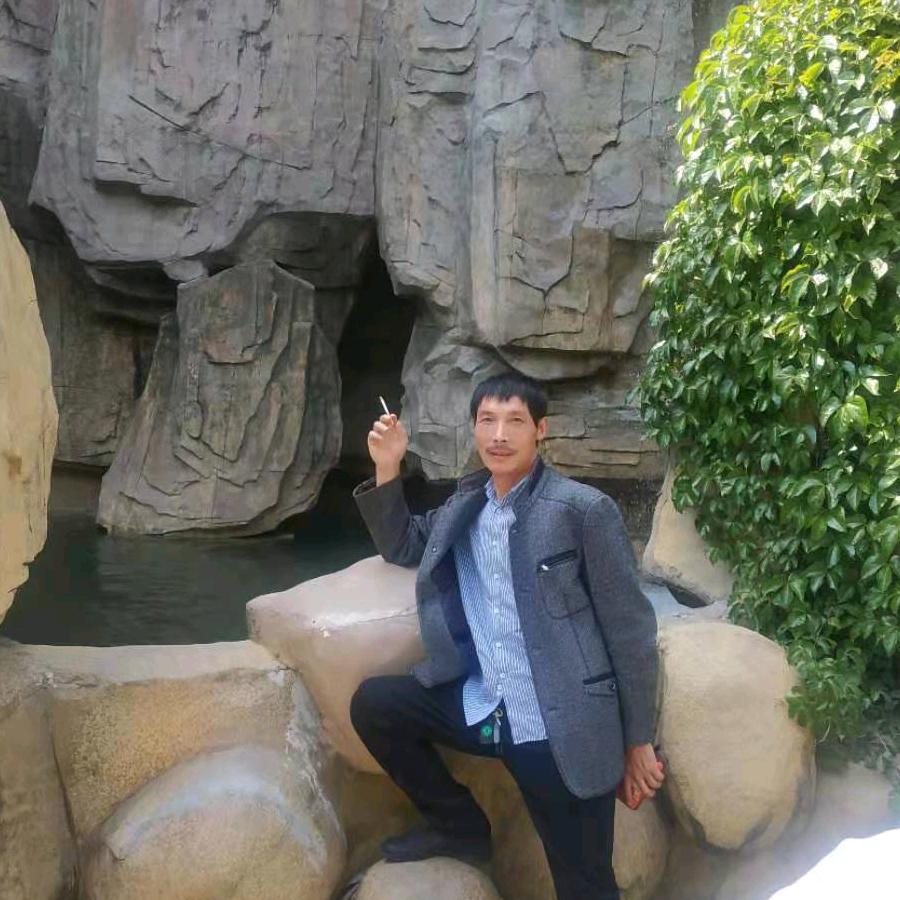 骏飞地坪装饰有限公司吴寿春