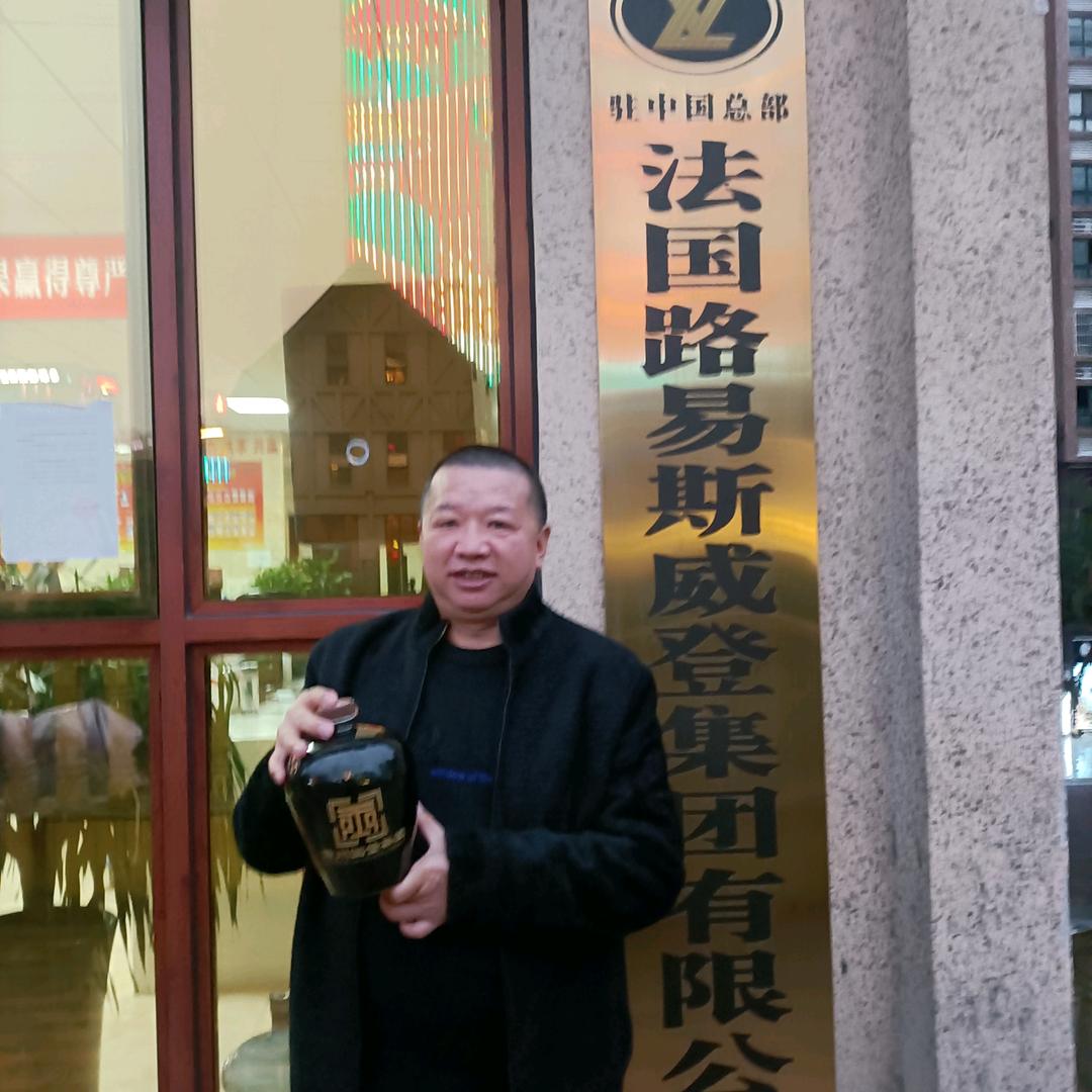 陈飞（F三生有幸）公司忙停播中