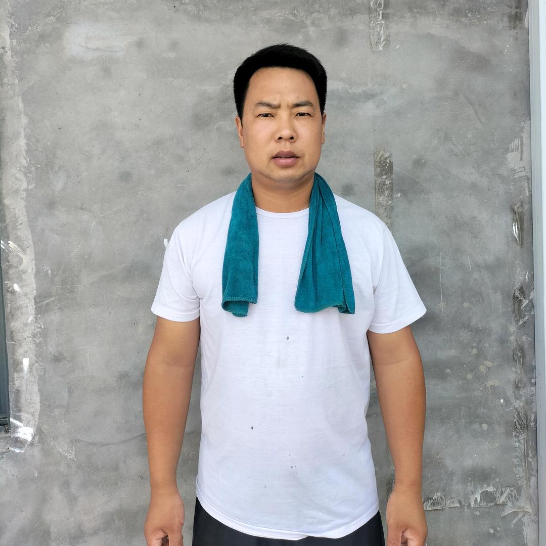 百泰 阿龙 二手车