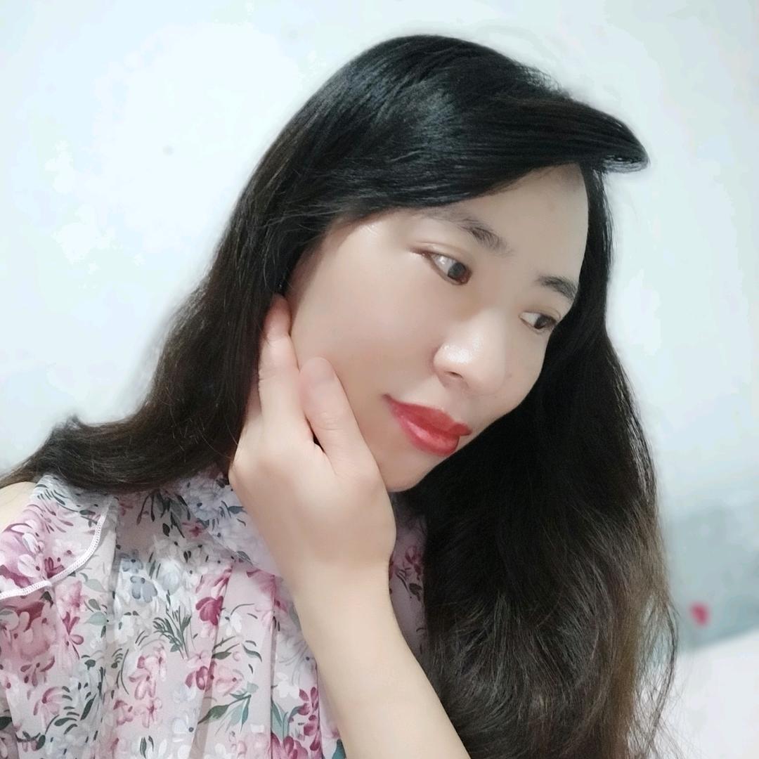 莲子，单身妈妈