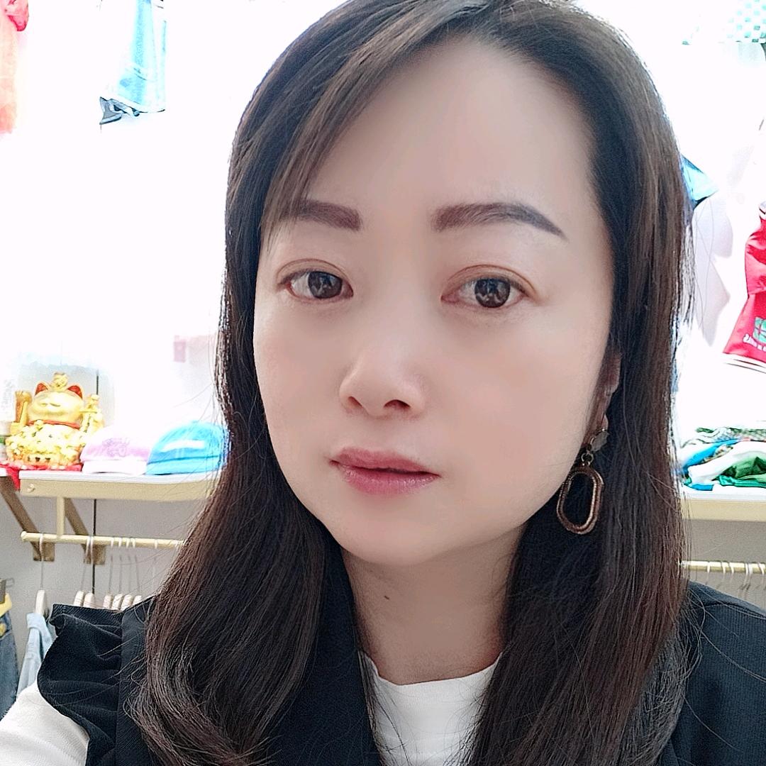 卖童装的小微