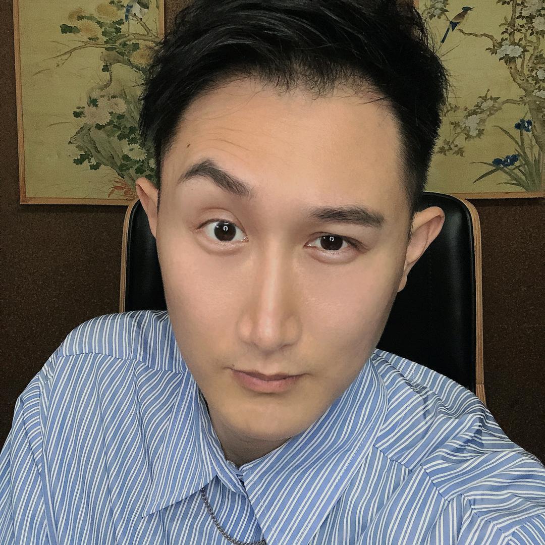杨老板 爱送菜（双眼皮是天生的）