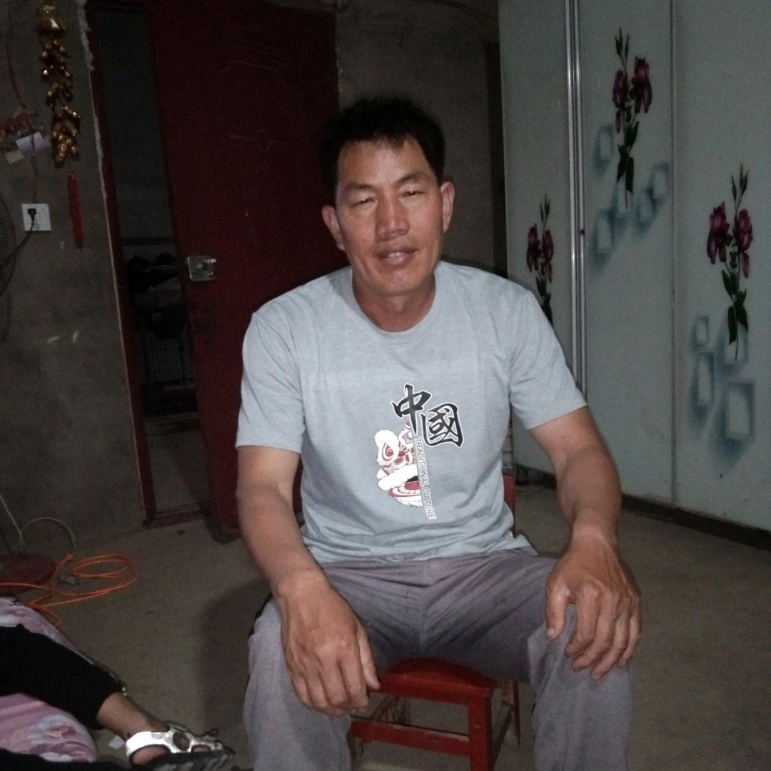 张玉存