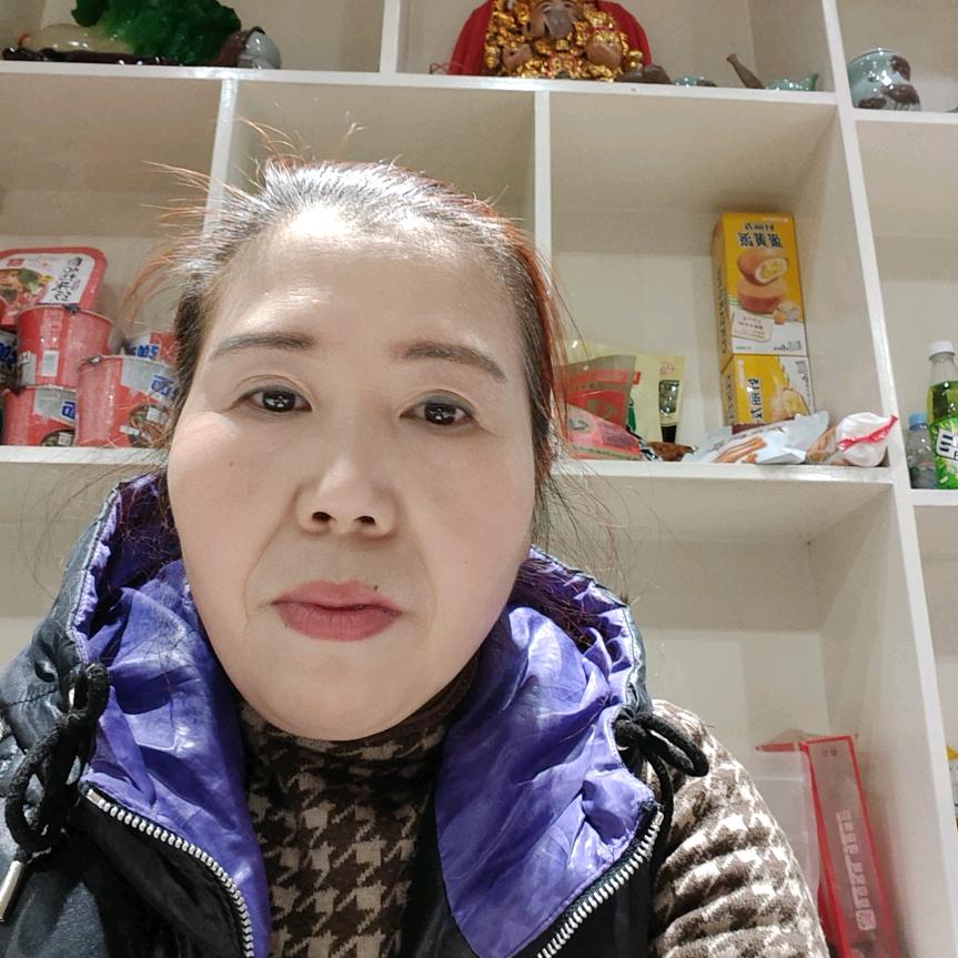 傻大姐智能穿戴走向未来，（爱多步）