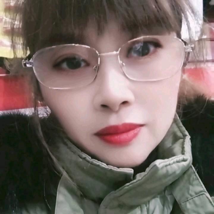 霞姐(拒绝连赞)
