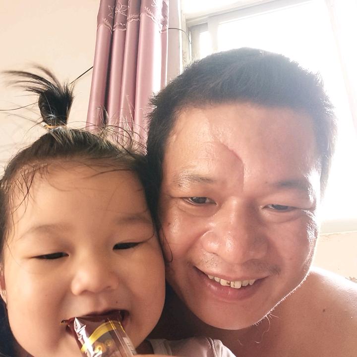 我是木工班头，各位老板，多多关照