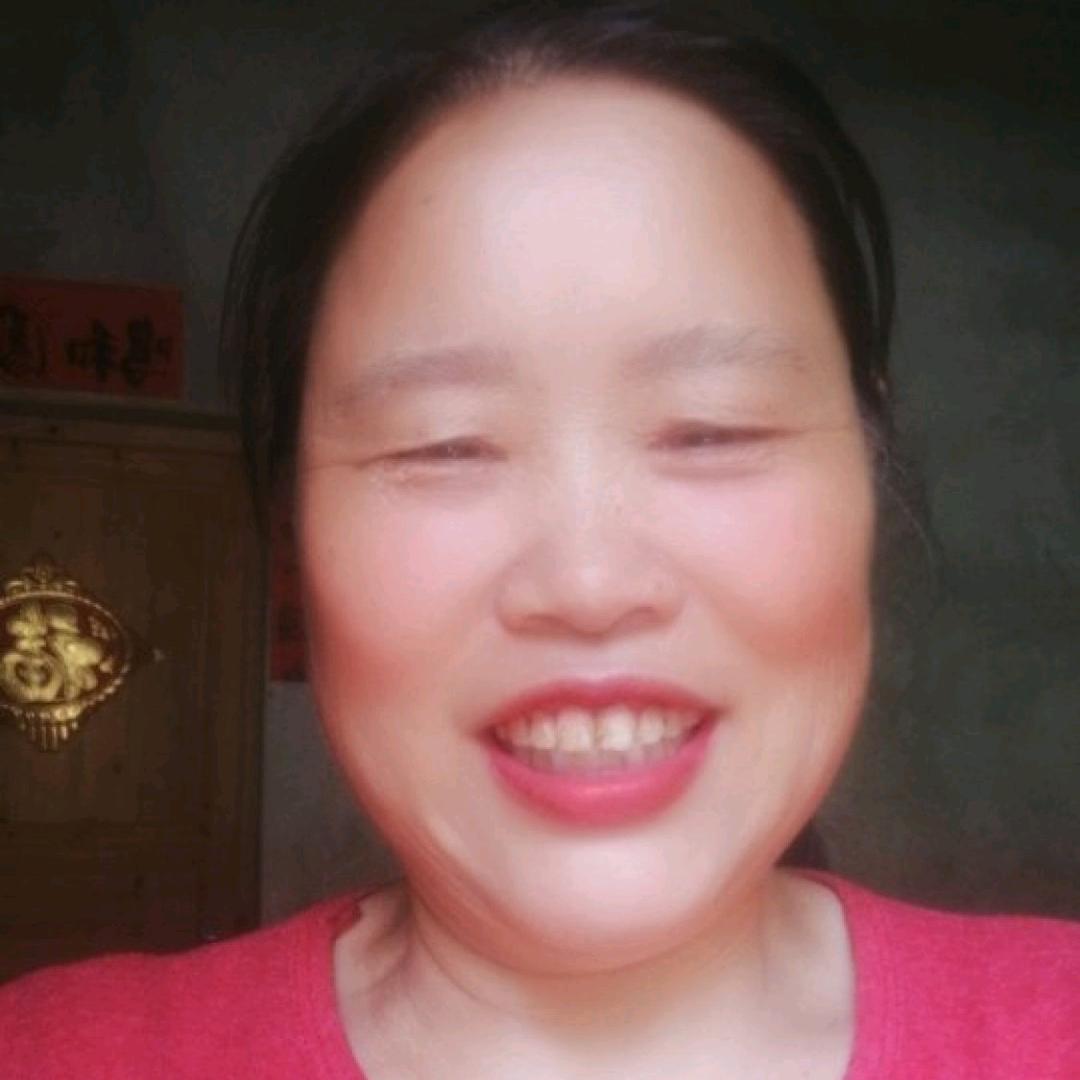 卢灯巧