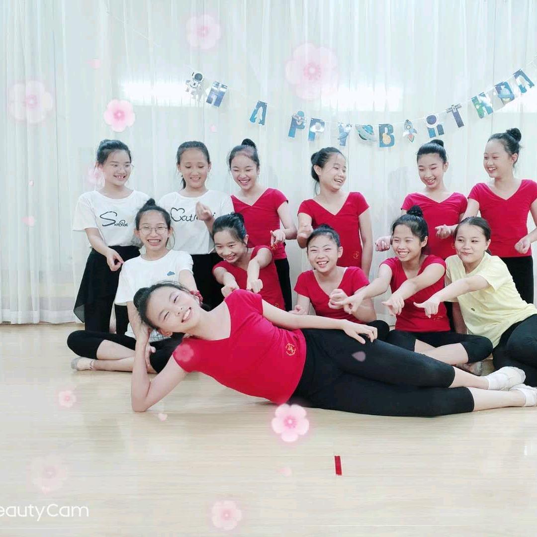 木子李萌萌兔