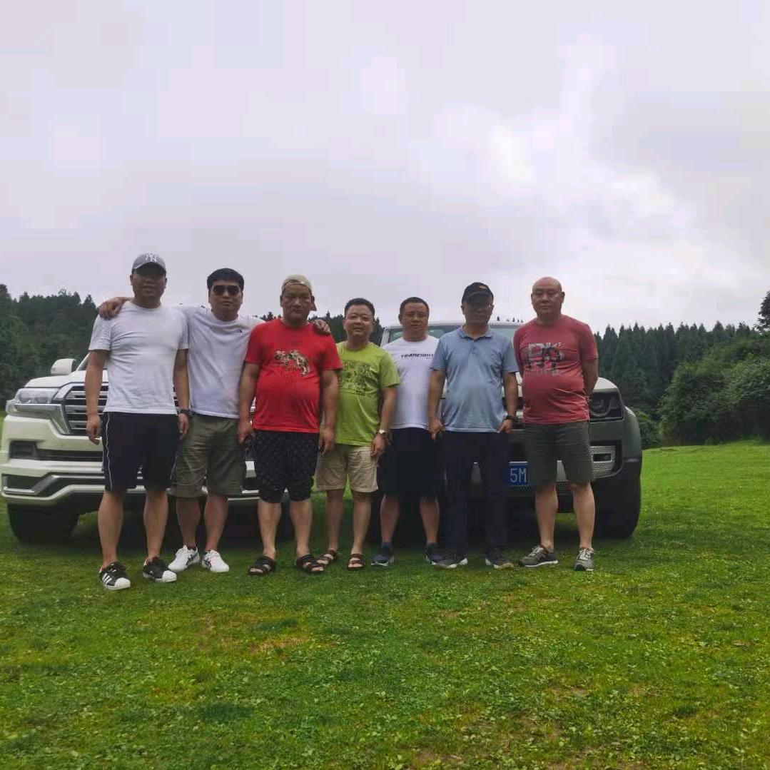 五金满哥（五斤哥）