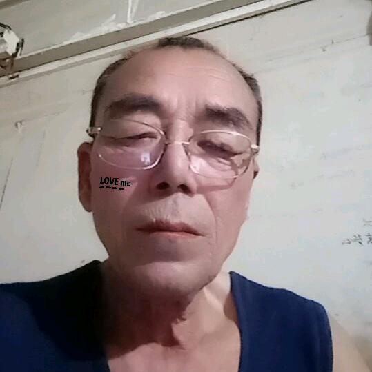 阳光男人。