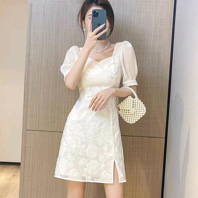 黎昕服装店