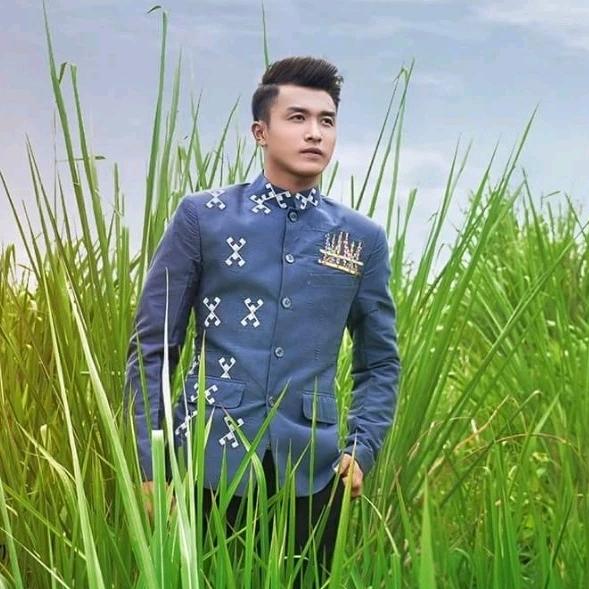 华腾服装设计中心