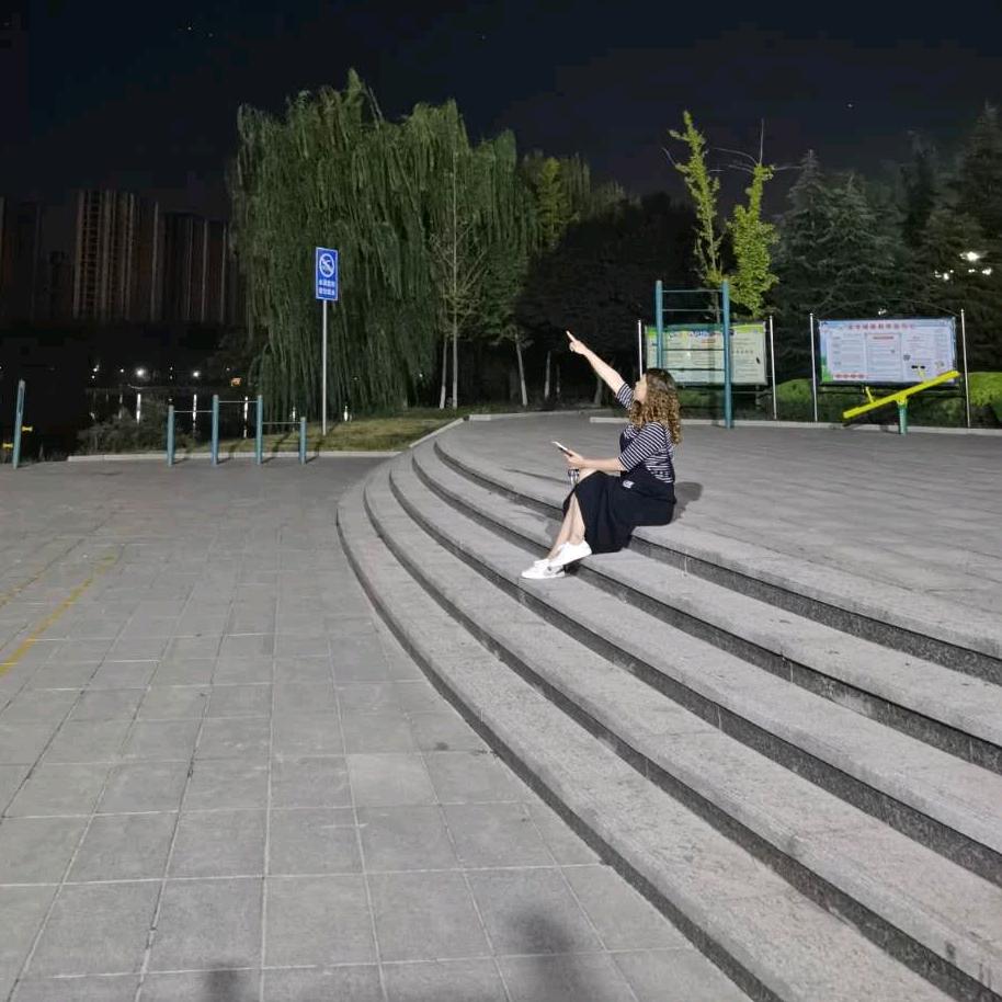 波形护栏板材料厂家