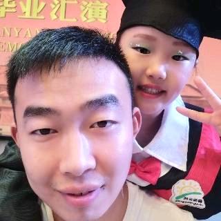 王     坤