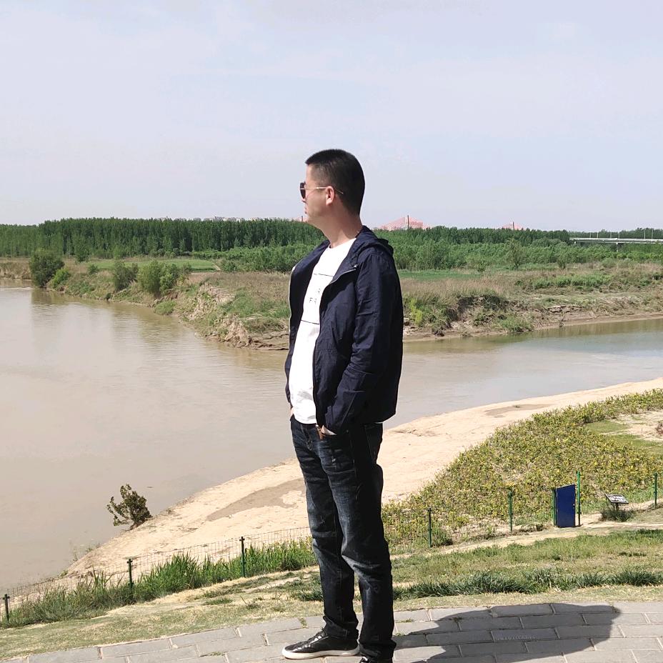 不忘初心！砥砺前行！