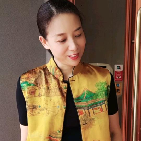 新野来尔佳昵女装