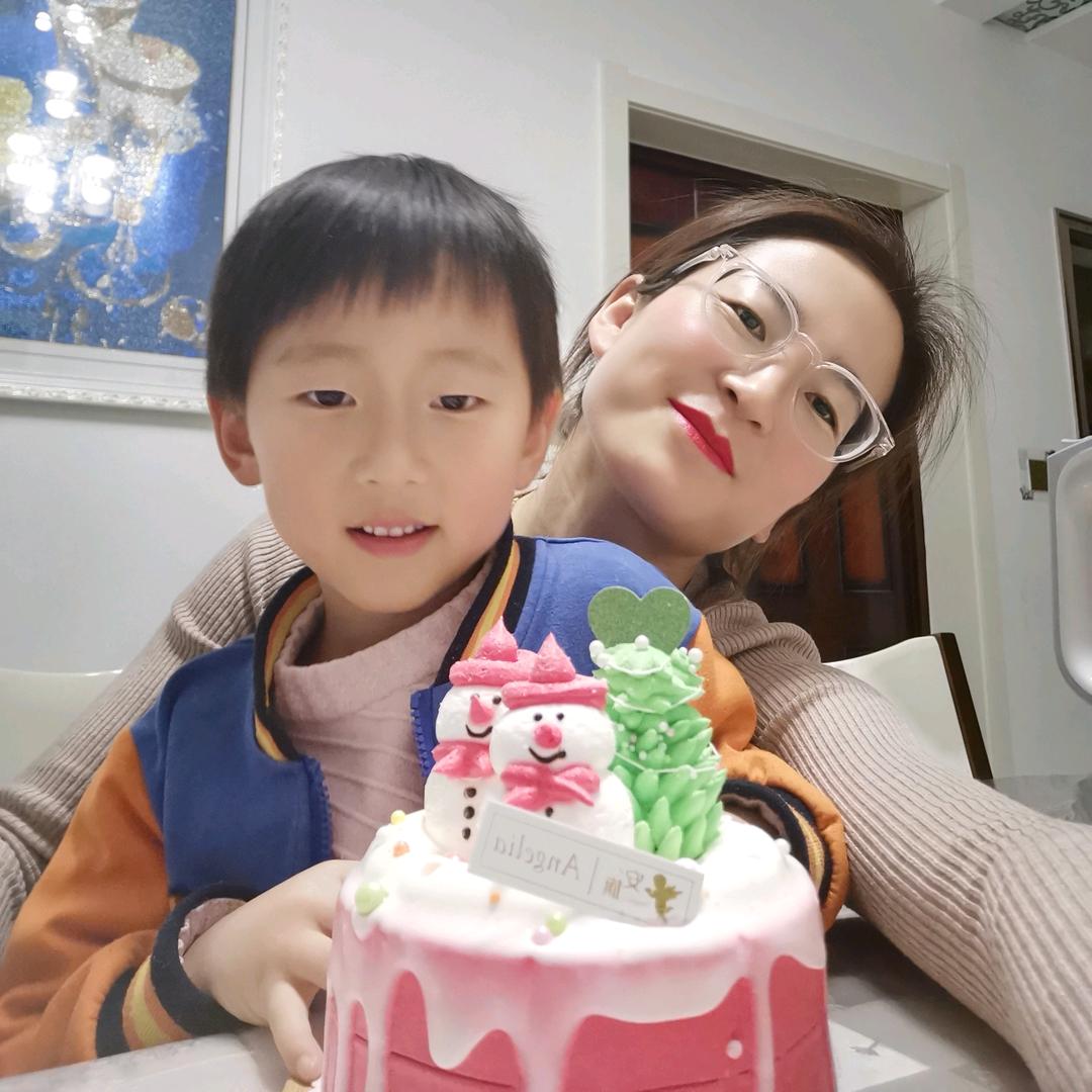 美丽初展颜