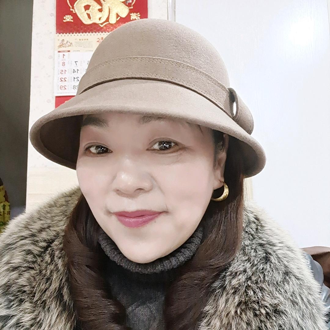周素梅，武墩金龙家具欢迎您。