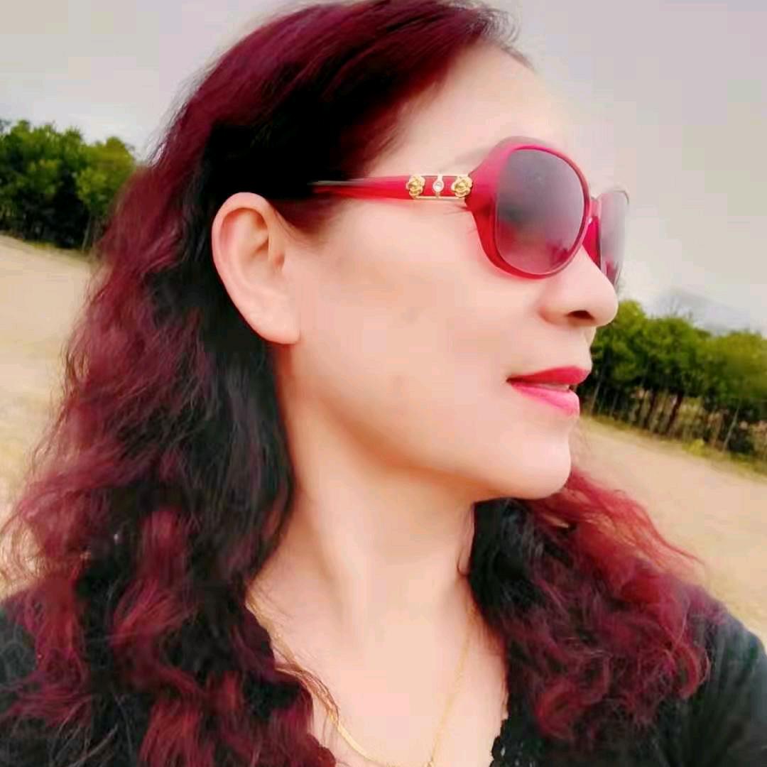 爱美的奶奶