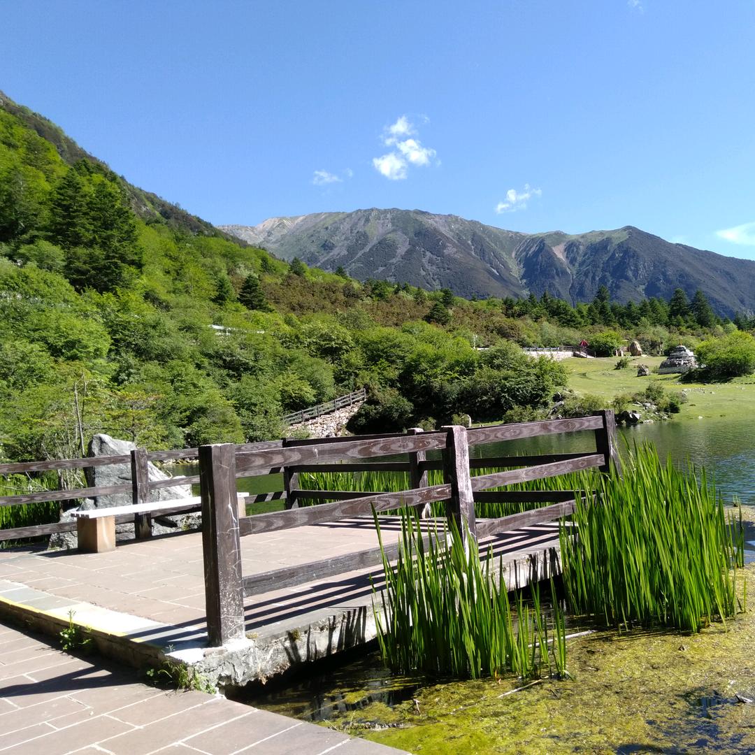 得过且过，一笑而过