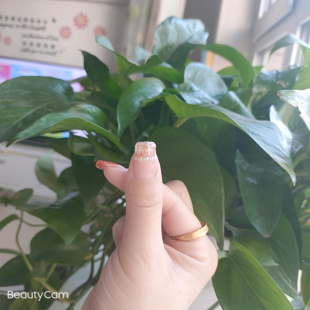 翁牛特旗乌丹镇指宠美甲店