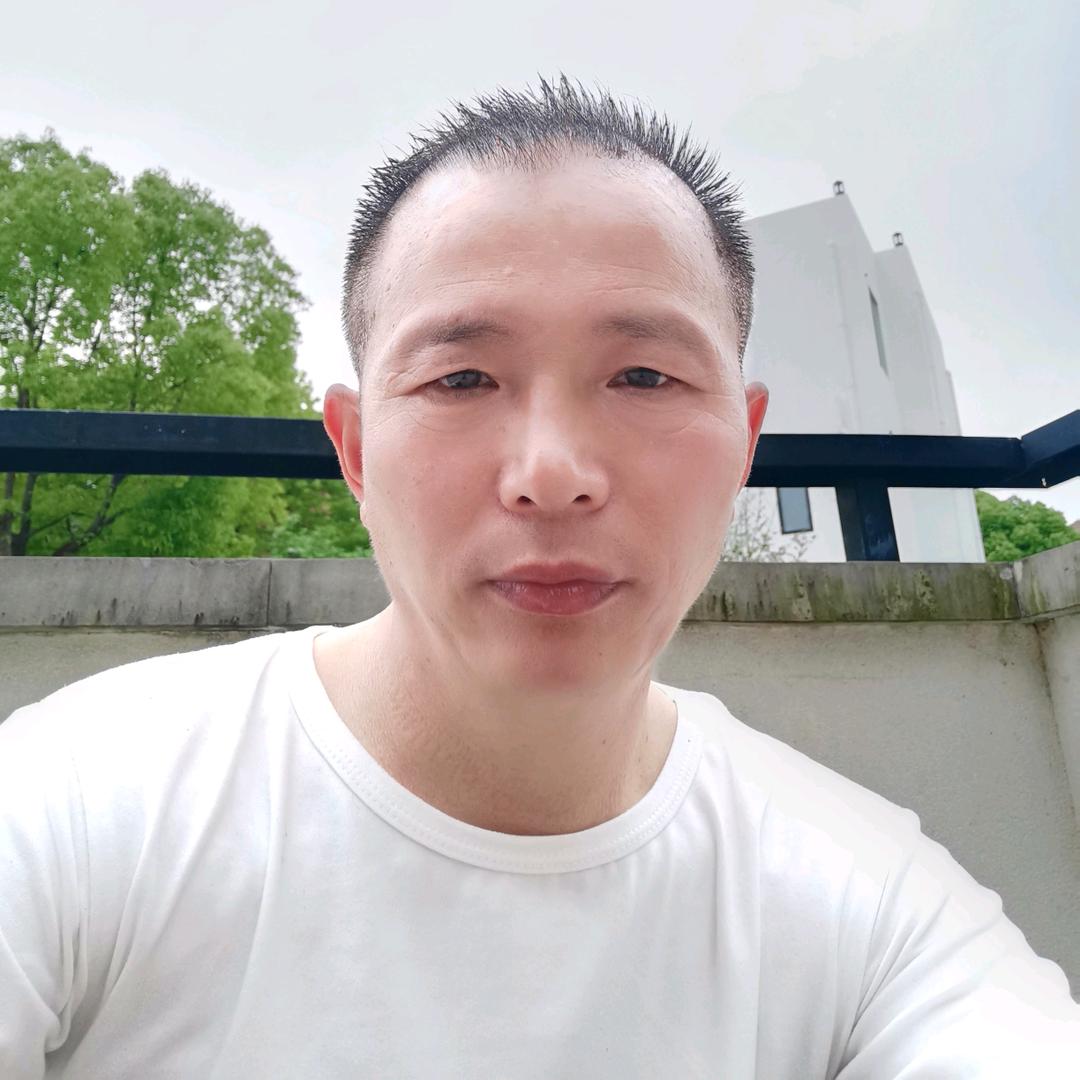 游子望月