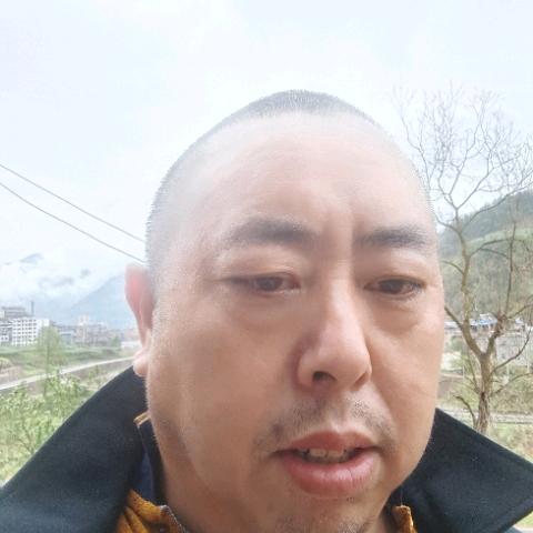 魏耀坤