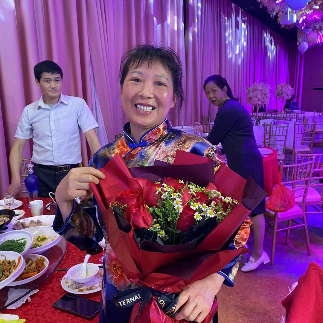 帮助别人快乐自己