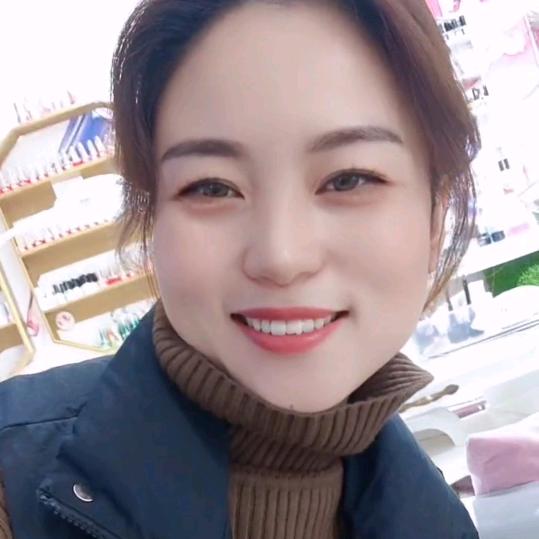 @知夏✨（橱窗有好物）