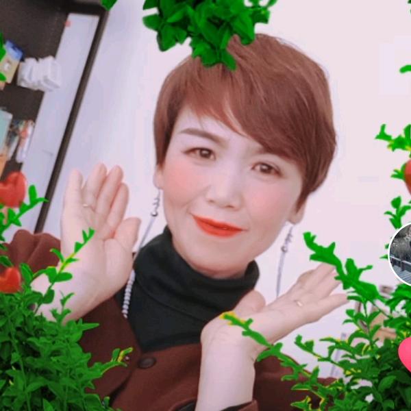 巧玲头像