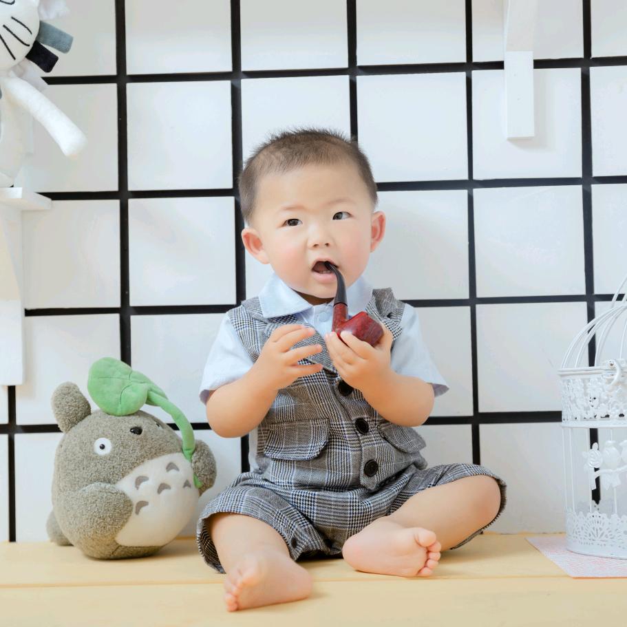 (๑• . •๑)✘✘