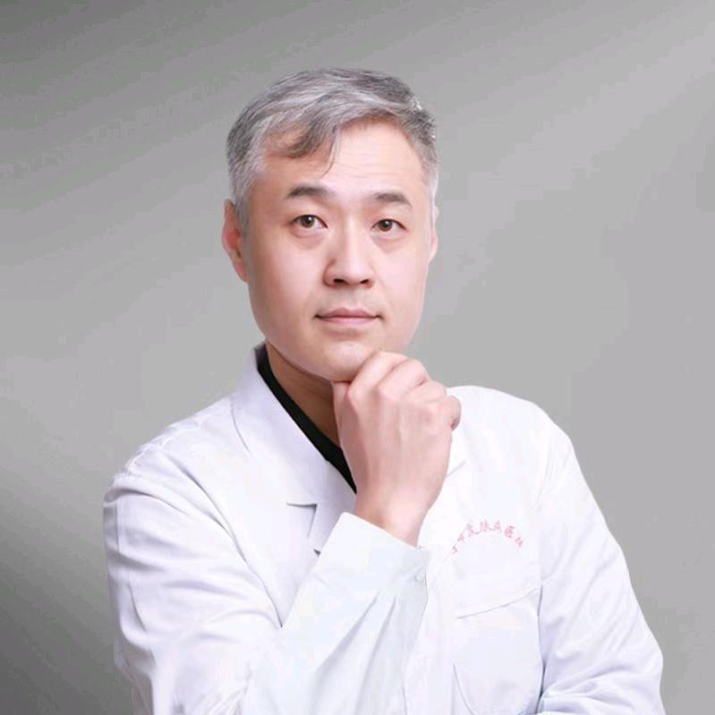 皮肤外科郭丙辰医生
