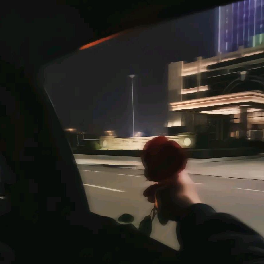 莫名！