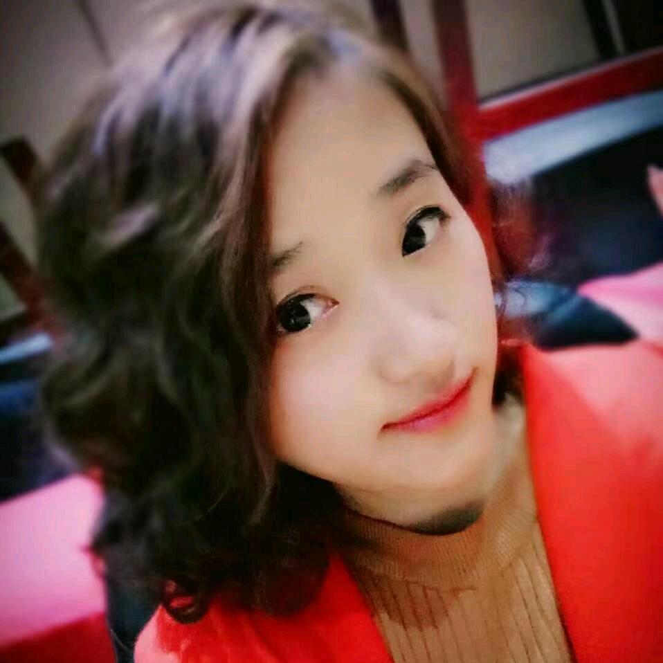 爱笑的朵朵妈